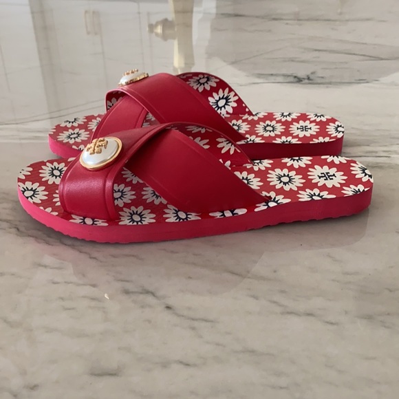 Tory Burch red slide on sandals with brooch - Picture 2 of 7